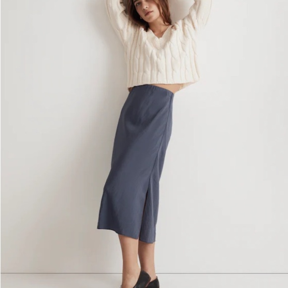 NWT Madewell The Layton Midi Slip Skirt color Nighttime size 6